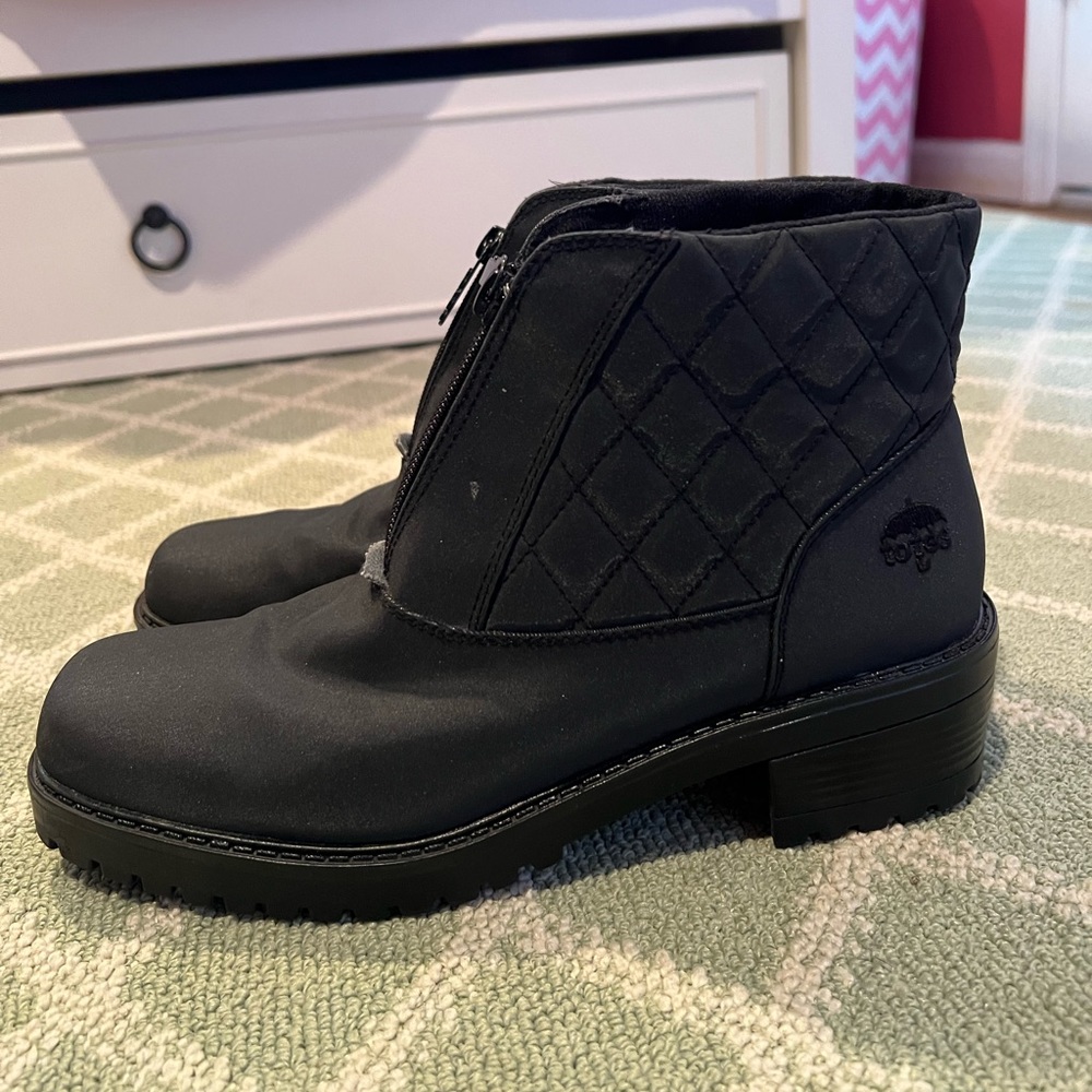 Totes black boots